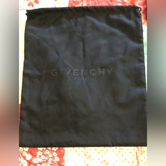 Givenchy Handbags - Givenchy Paris Black Dust Bags 15”x13”